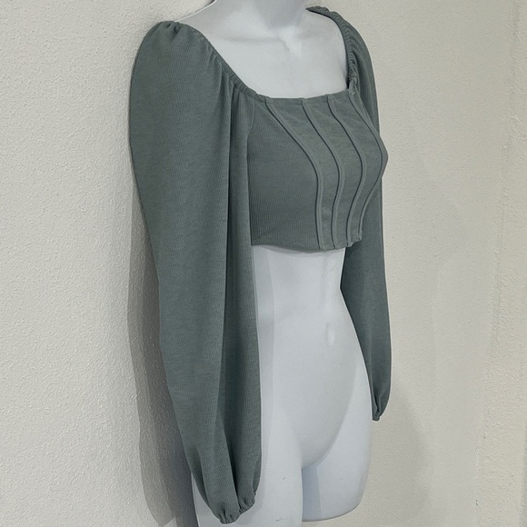 Shein Crop Top Size XS - Picture 2 of 5